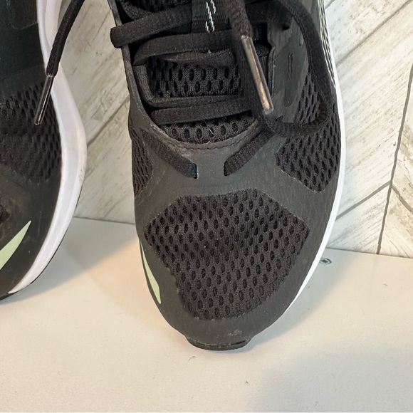 Reebok 7.5 women’s like new endless road running shoes - Picture 8 of 16